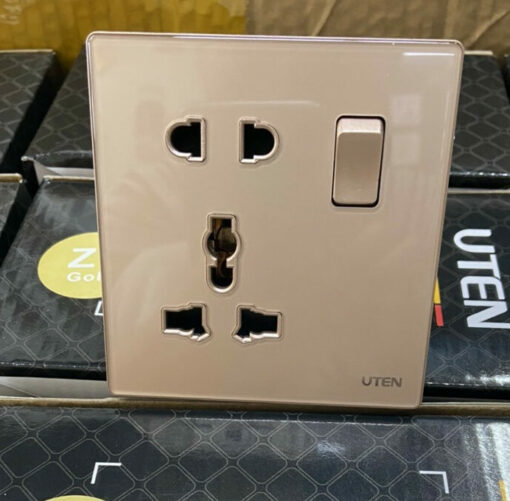 Bộ ổ cắm 5 chấu và công tắc bảo vệ Z9GKZ12Z13/N