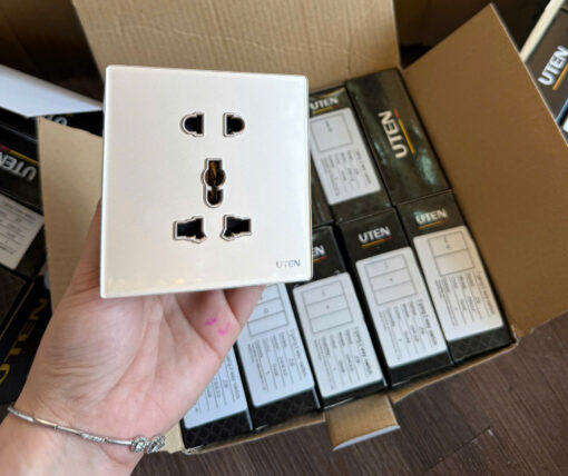 Bộ Ổ cắm 2 chấu + 3 chấu Z9Z12Z13/N