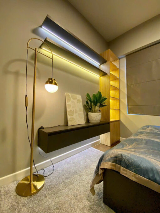 Đèn cây đứng trang trí xi vàng DD56