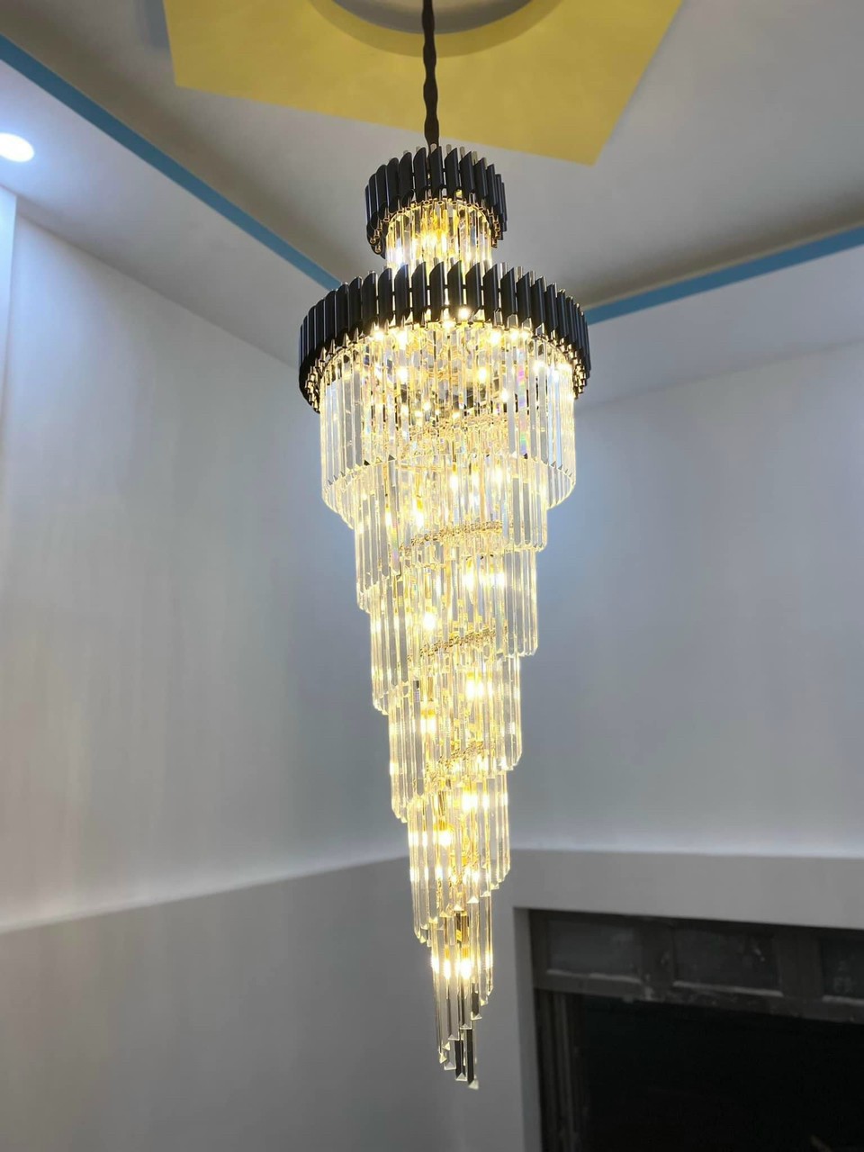 Đèn thả thông tầng TPL8097D1800 Đèn thả thông tầng TPL8097D1800