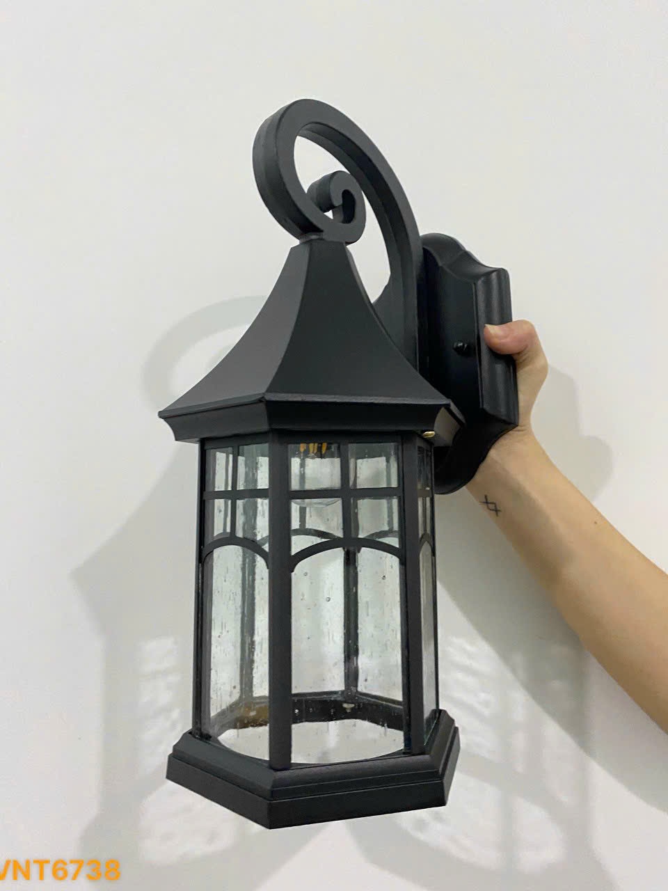 Đèn vách ngoài trời VNT6738 Đèn vách ngoài trời VNT6738
