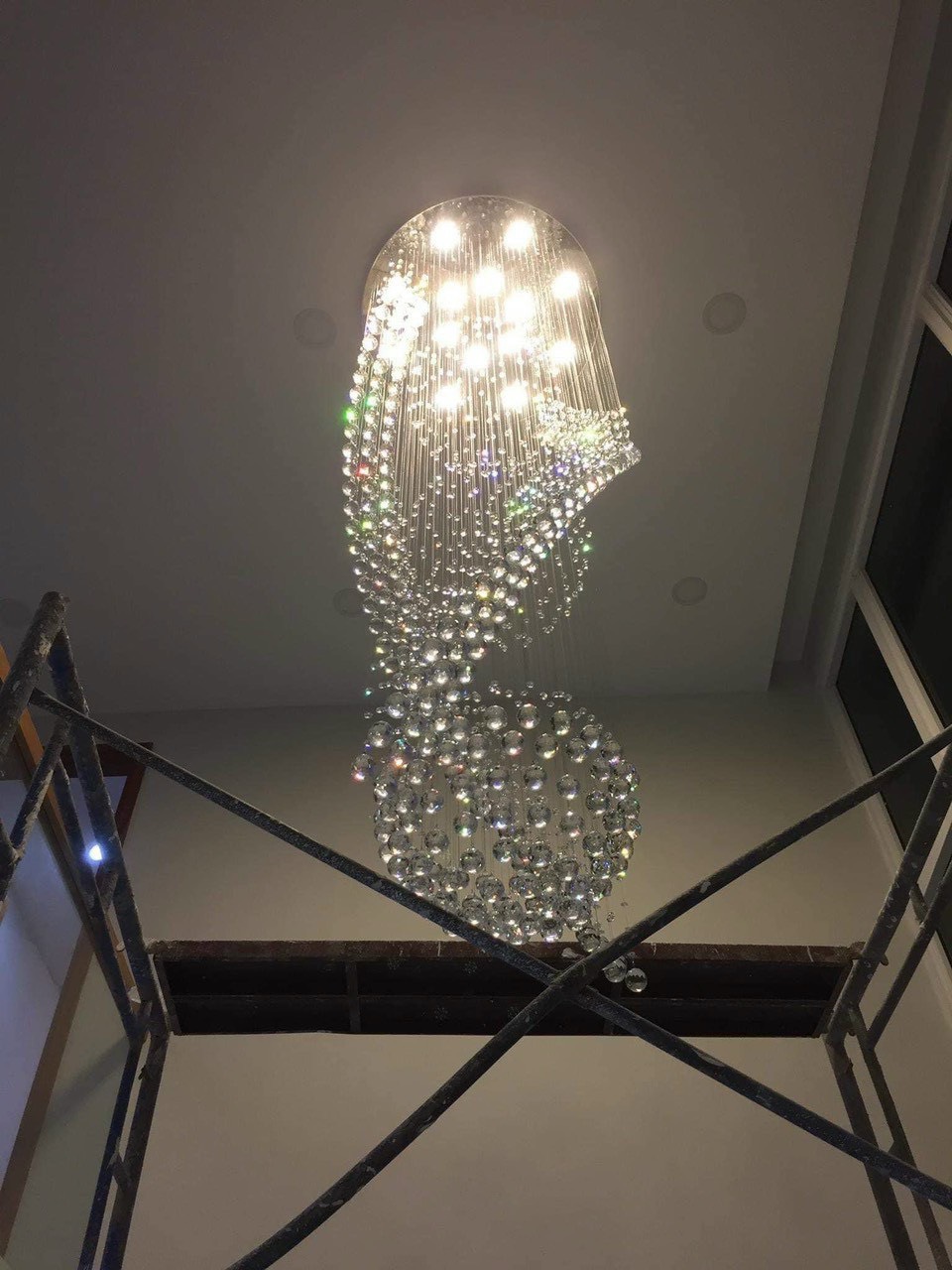 Đèn thả thông tầng FT 8002 Đèn thả thông tầng FT 8002