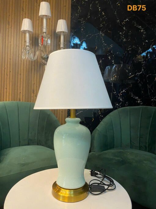Đèn bàn hiện đại DB75