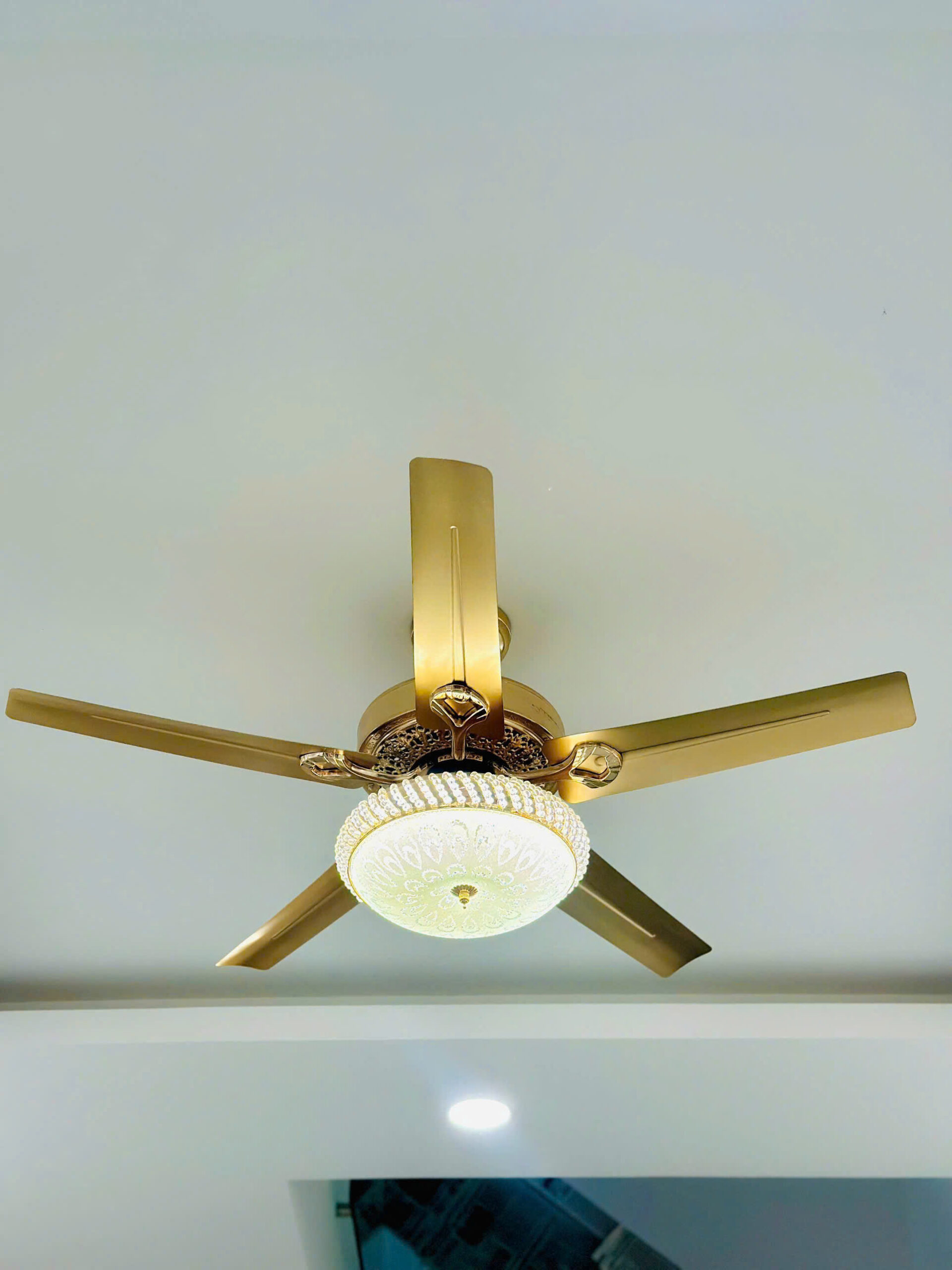 Quạt trần cánh sắt QT4801 Quạt trần cánh sắt QT4801