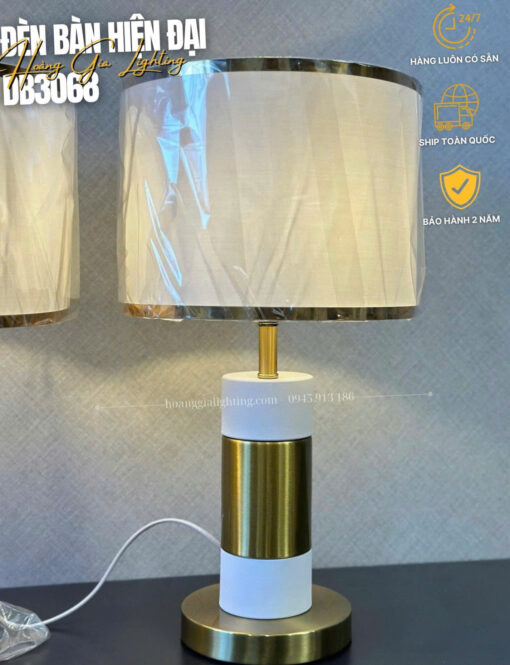 Đèn bàn hiện đại DB3068 TRẮNG