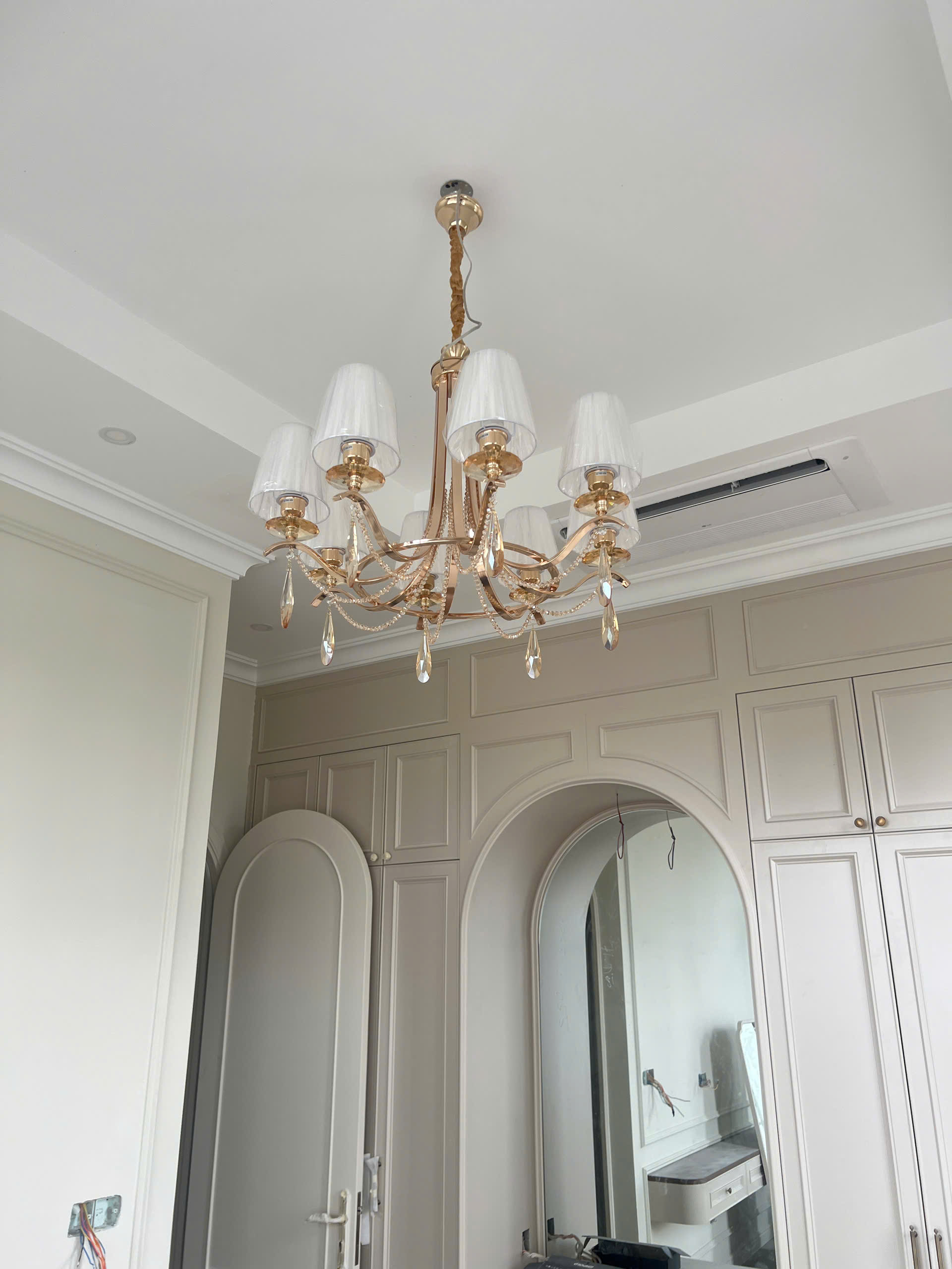 Đèn chùm hiện đại DC234T8 Đèn chùm hiện đại DC234T8