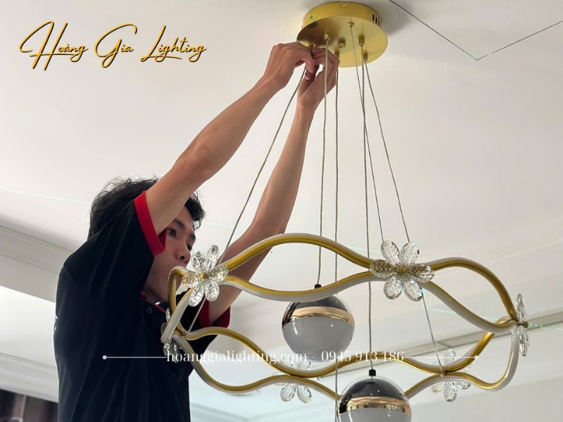 Tại sao đèn thả trần Hoàng Gia Lighting lúc nào cũng được khách yêu thích?