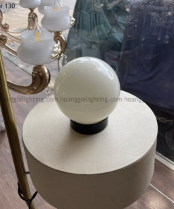 Đèn trụ cổng cầu thủy tinh đục đế bằng Ø130