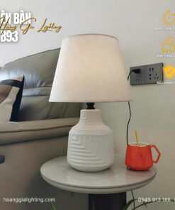 Đèn để bàn DB93