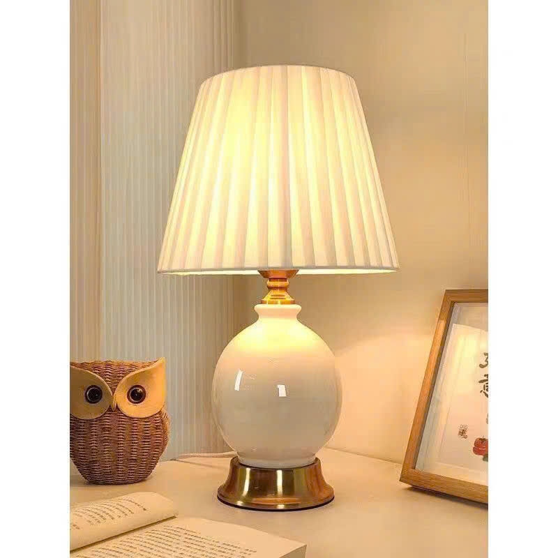 đèn trang trí nội thất của mọi nhà Đèn để bàn DB96