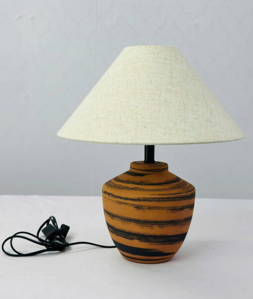 Đèn để bàn DB95