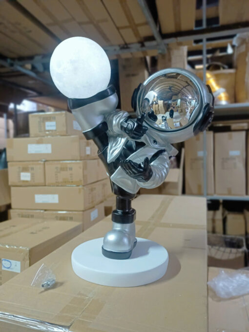 Đèn để bàn DB196