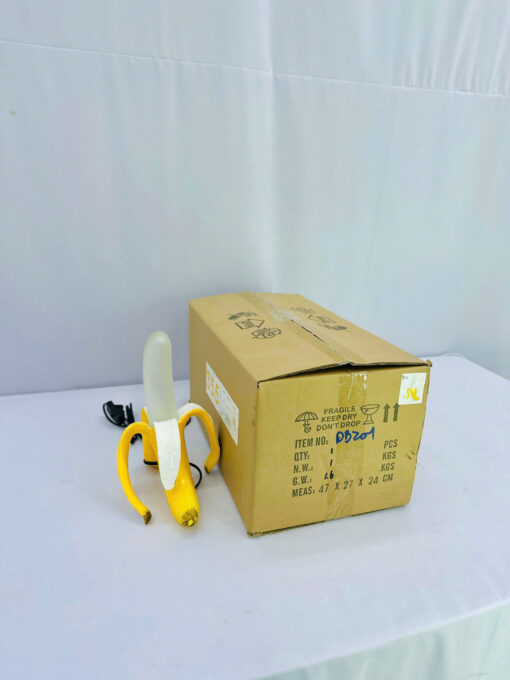 Đèn để bàn hình trái chuối DB201