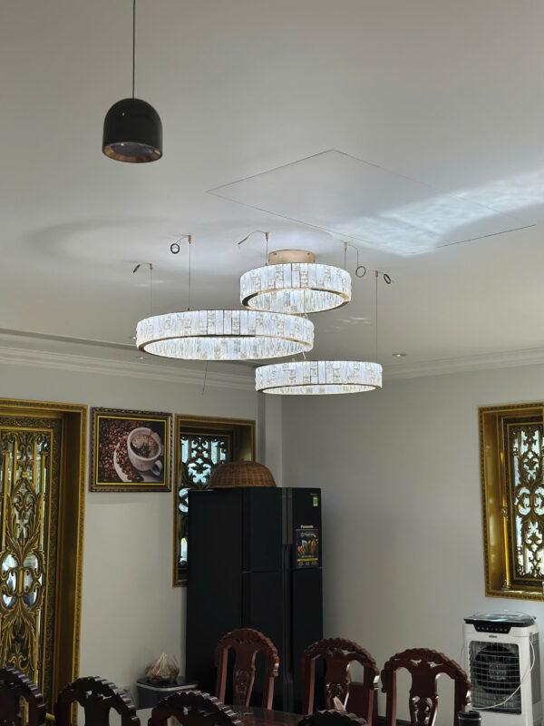 đèn trang trí nội thất của mọi nhà Đèn thả pha lê THD876T3