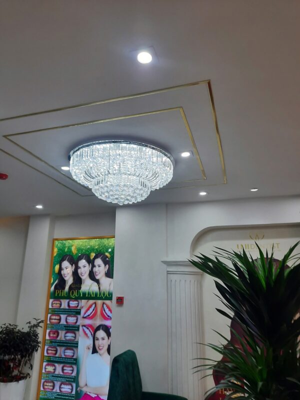 đèn trang trí nội thất của mọi nhà Đèn mâm pha lê OTPL40405T1000