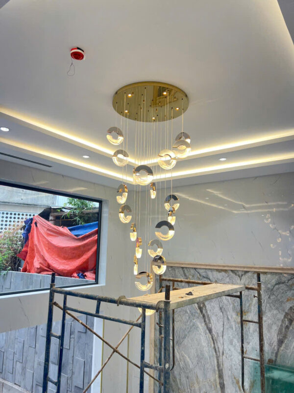 đèn trang trí nội thất của mọi nhà Đèn thả thông tầng THD2351T21