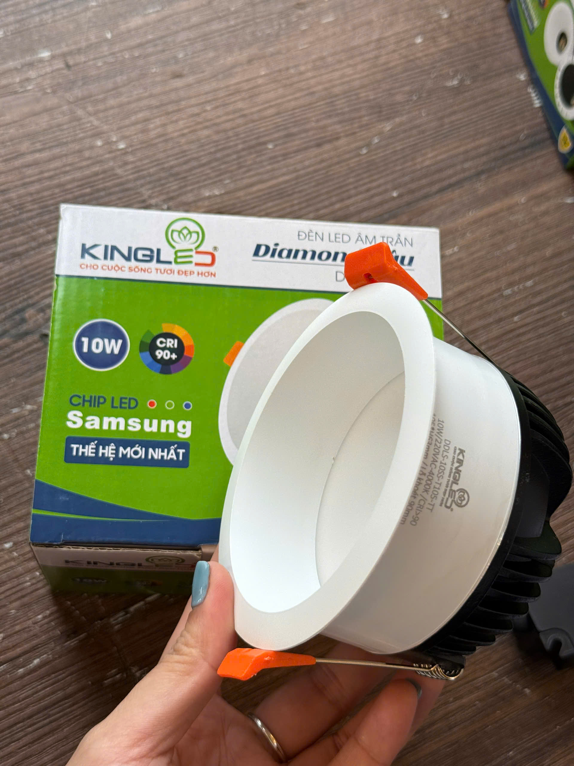 Đèn led âm trần 10w DIAMOND mặt sâu Đèn led âm trần 10w DIAMOND mặt sâu