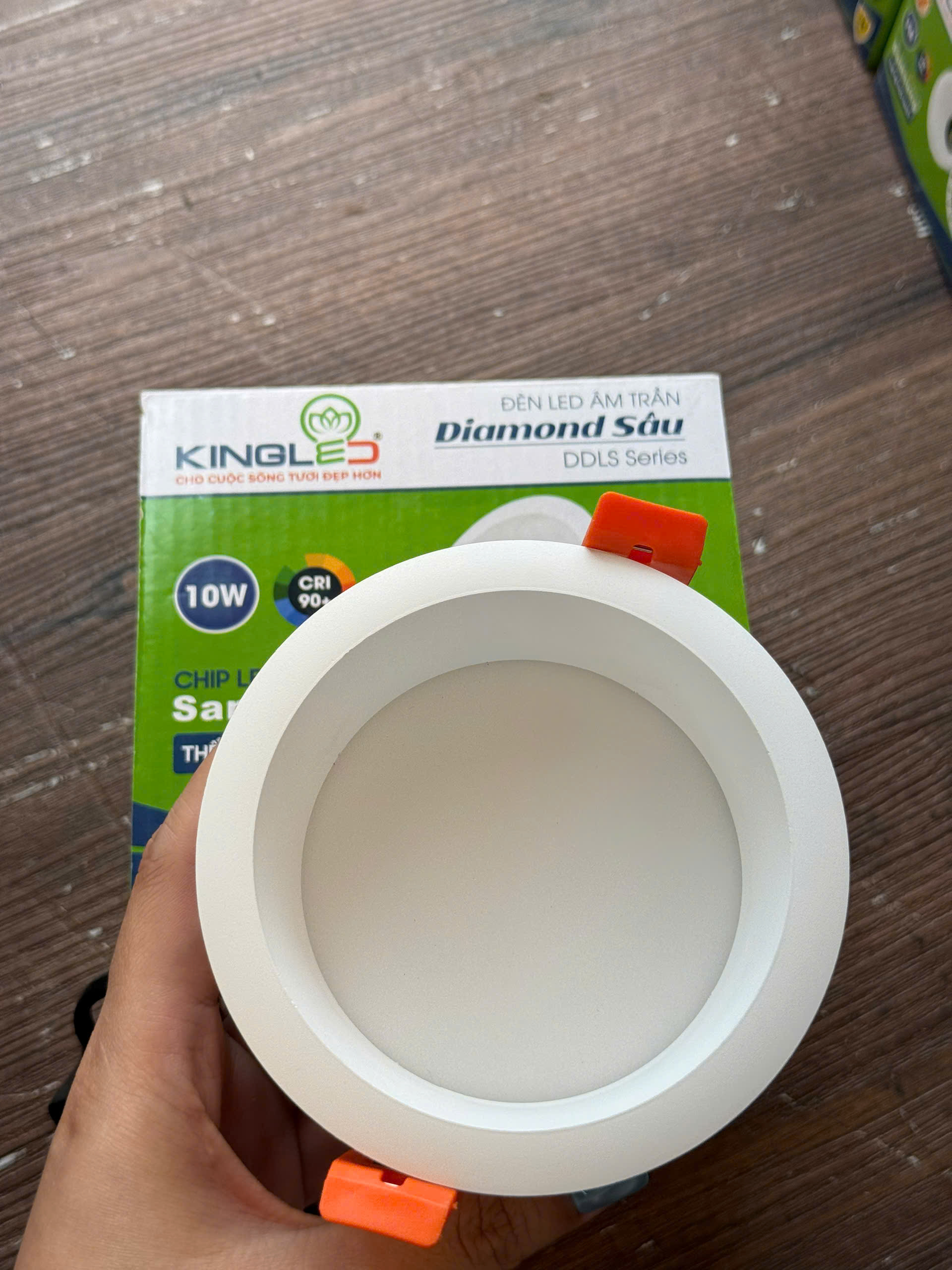 Đèn led âm trần 10w DIAMOND mặt sâu Đèn led âm trần 10w DIAMOND mặt sâu
