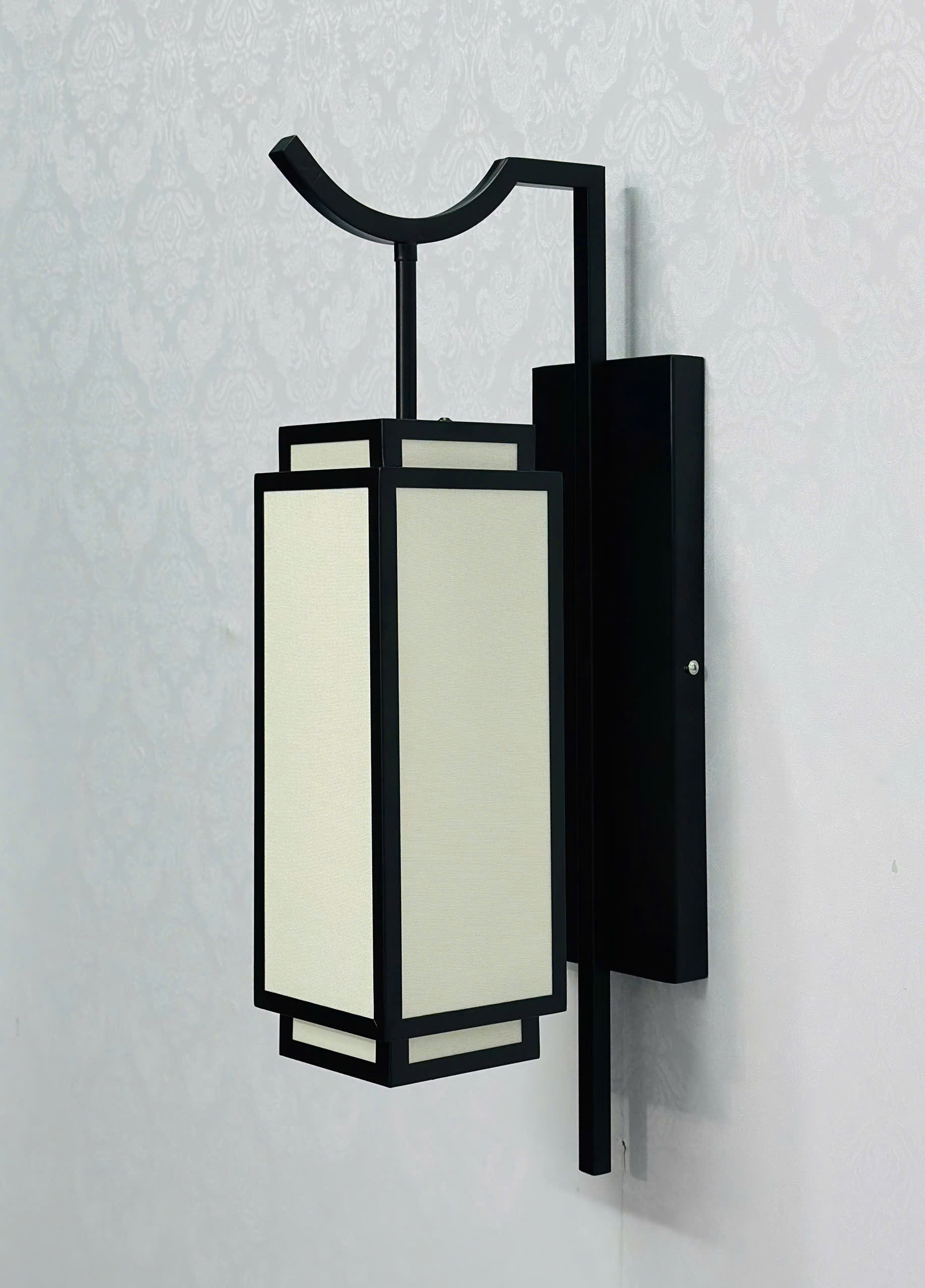 Đèn vách hiện đại VK204 đen Đèn vách hiện đại VK204 đen