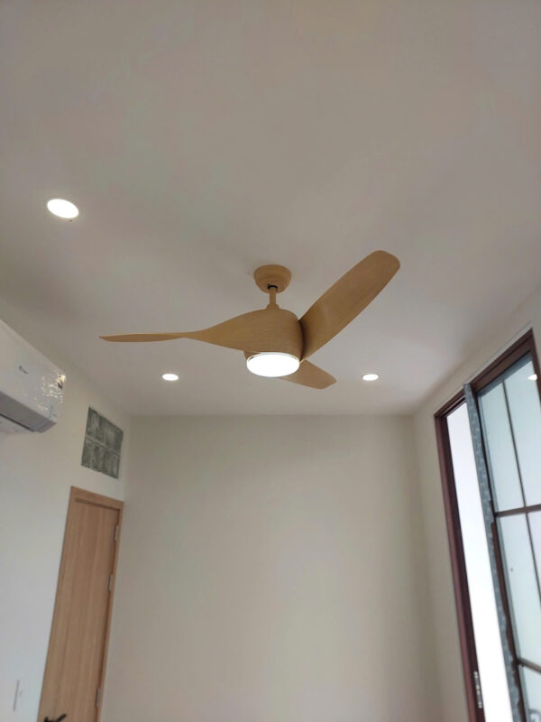 Quạt trần cánh nhựa QViFa-427