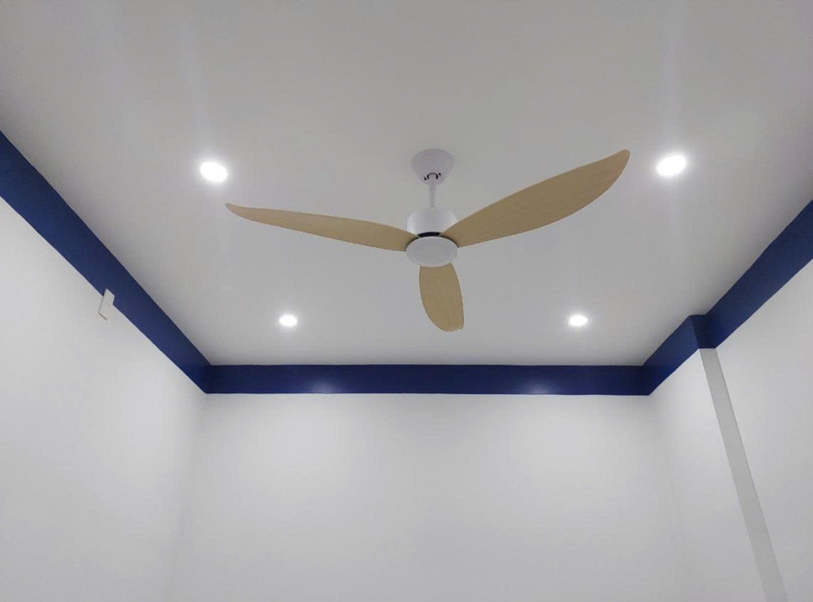 Quạt trần cánh nhựa QViFa-400/Vàng Quạt trần cánh nhựa QViFa-400/Vàng