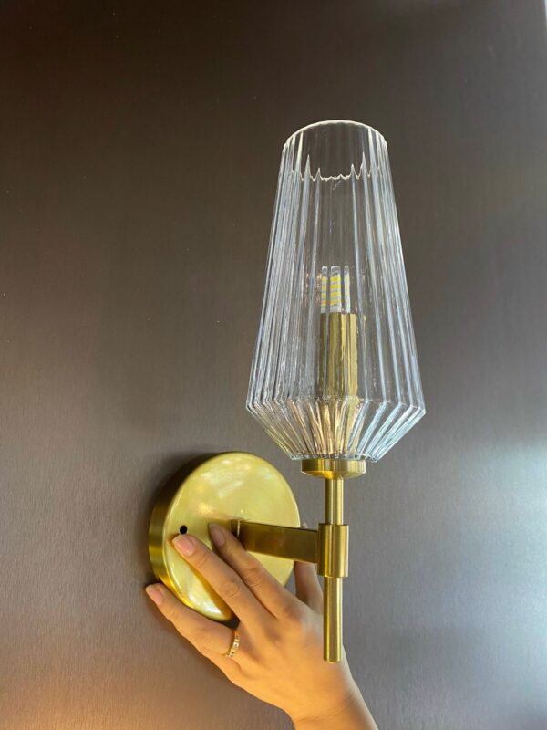 Đèn vách hiện đại VK124