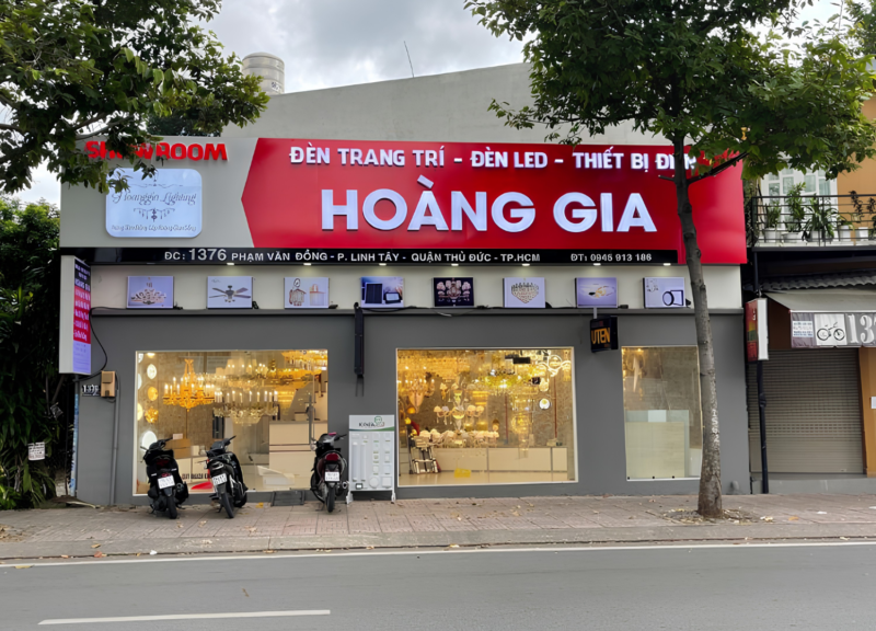 đèn hoàng gia